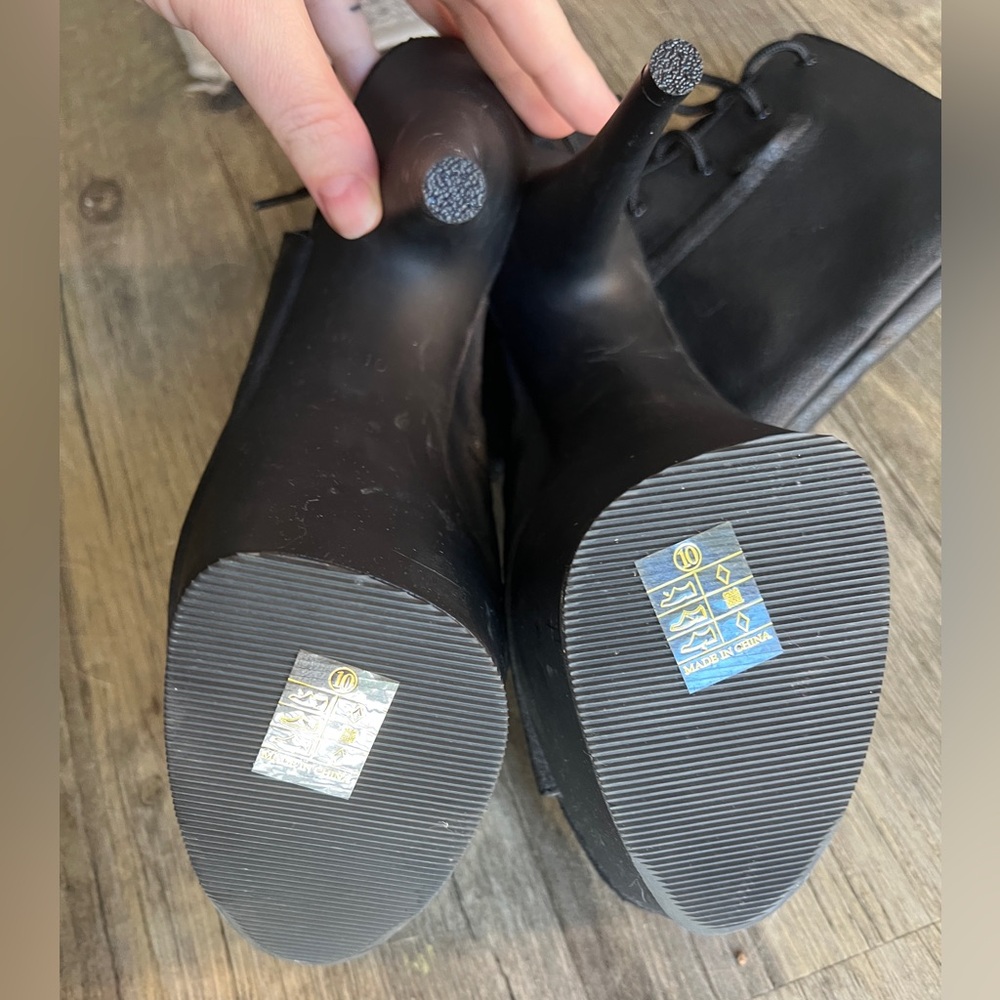 Pleaser Vegan Leather Black Platform Stiletto Booties- 9.5 (never worn) - Picture 6 of 8